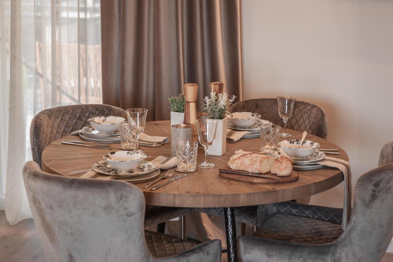 Sea View Super Romantic Apartment Атина Екстериор снимка
